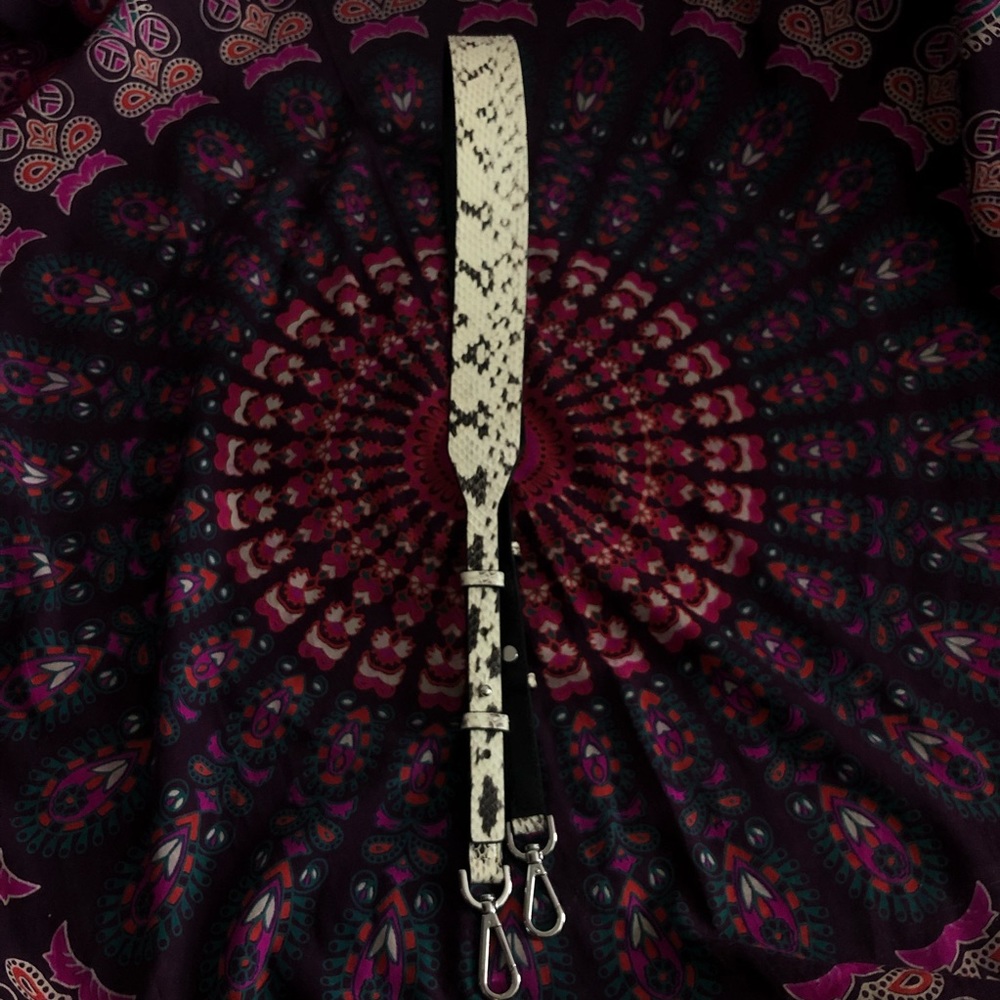 Michael Kors Snakeskin bag strap